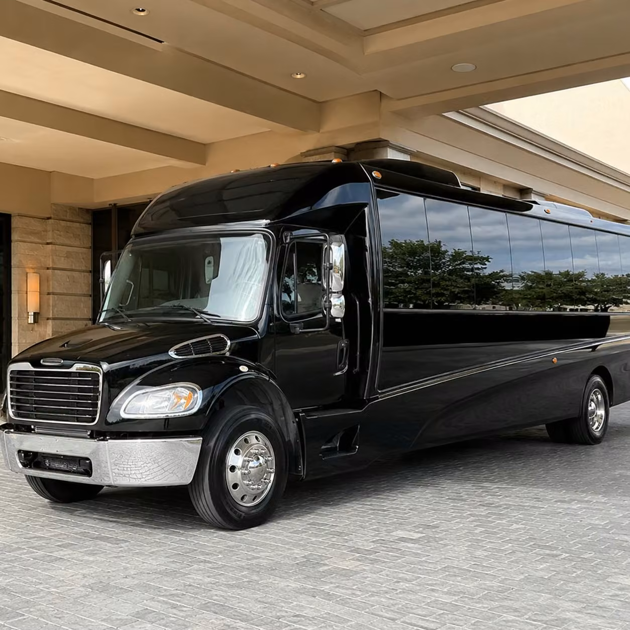 25 passenger minibus