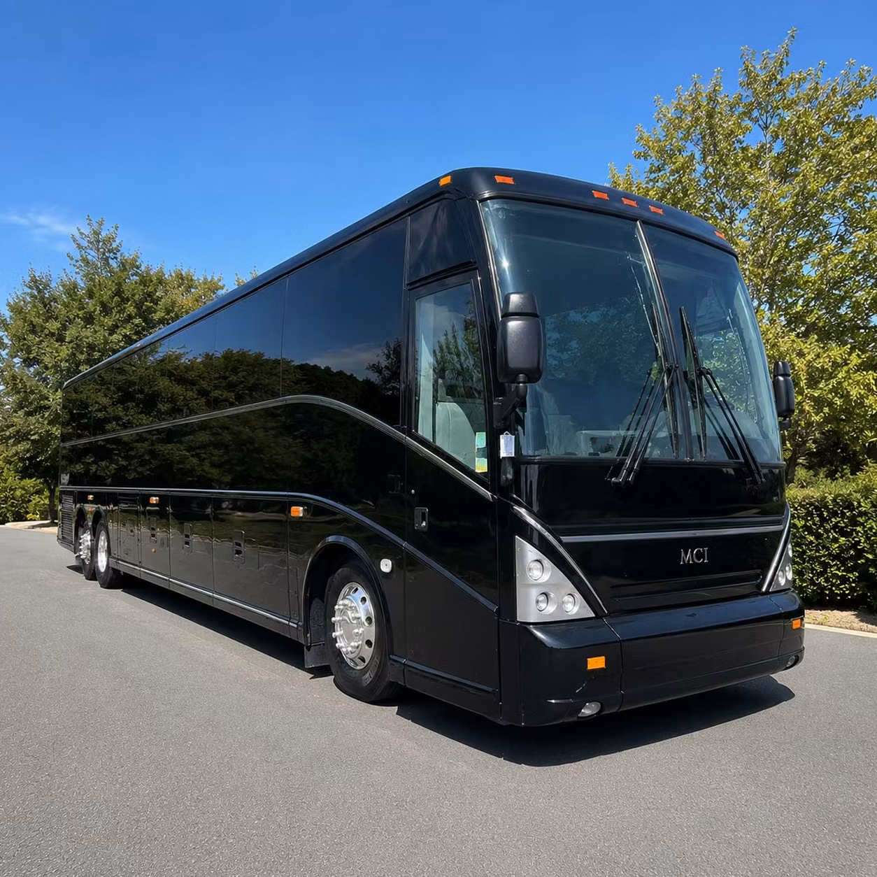 employee shuttle services for providence businesses commuters